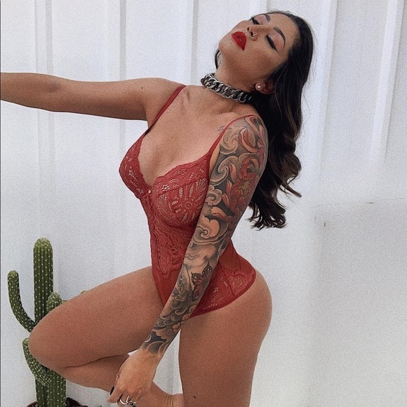 Lace wired bodysuit non padded - Picture 5 of 11